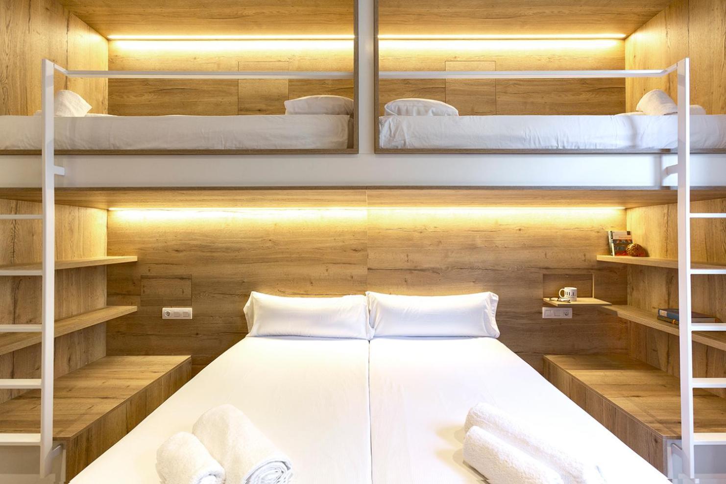 Weflating Boutique Hostel Barcelona Exterior foto