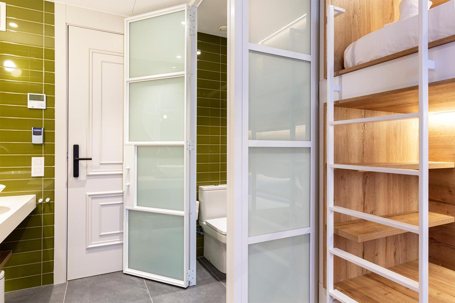 Weflating Boutique Hostel Barcelona Exterior foto